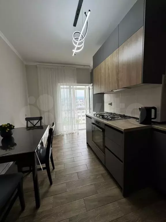 2-к. квартира, 70 м, 7/10 эт. - Фото 1