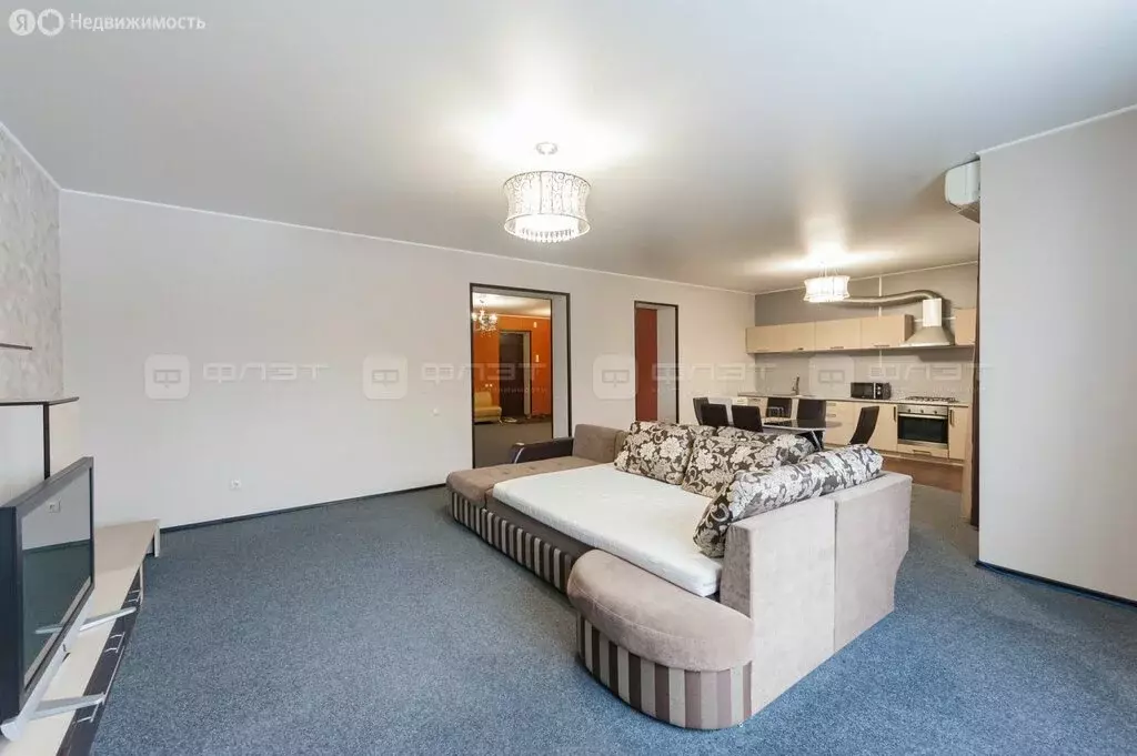 2-комнатная квартира: Казань, улица Вишневского, 22 (130.2 м) - Фото 2