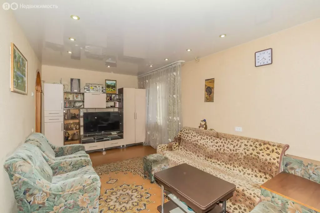 3-комнатная квартира: Челябинск, улица Курчатова, 4А (62.3 м) - Фото 1