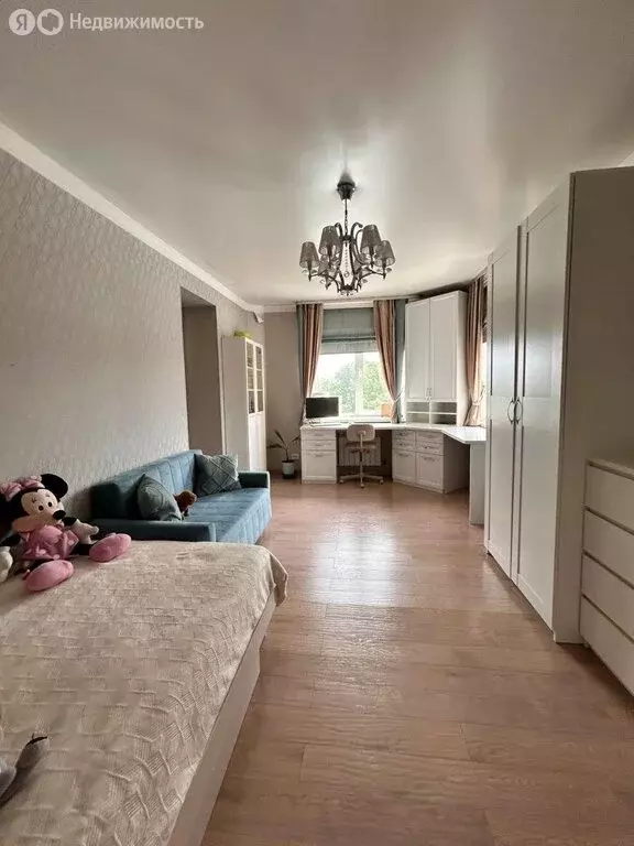 3-комнатная квартира: Уссурийск, Раздольная улица, 28 (87 м) - Фото 0