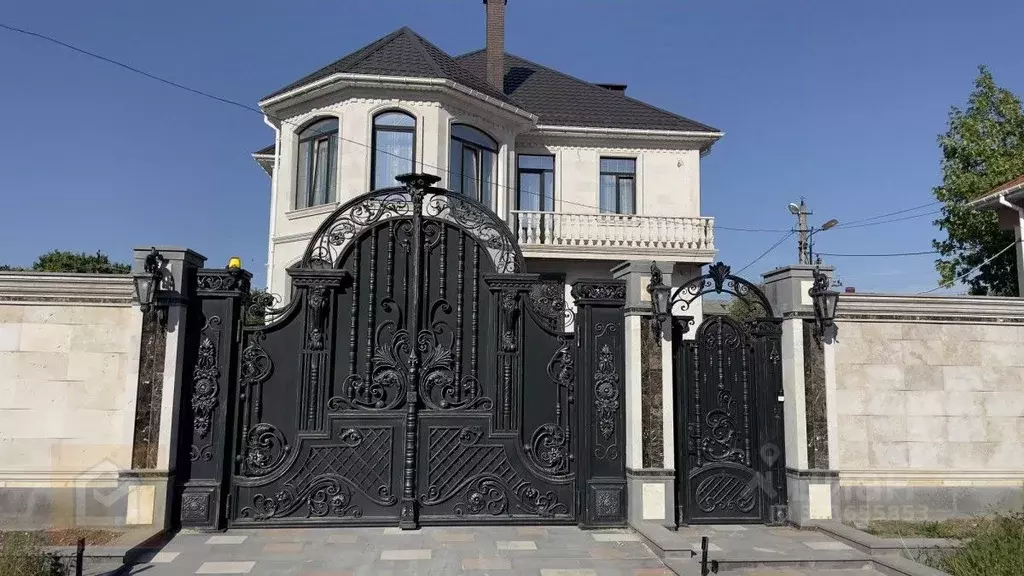 Дом в Крым, Симферополь ул. Сеит-Османа Ислямова, 24 (410 м) - Фото 0