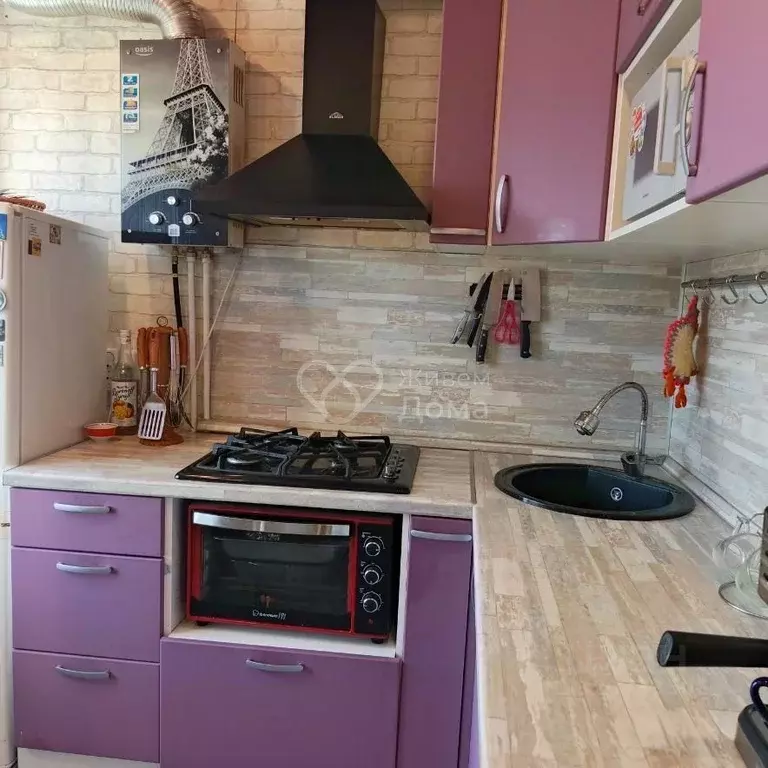 1-к кв. Волгоградская область, Волгоград ул. Кирова, 111 (28.6 м) - Фото 1