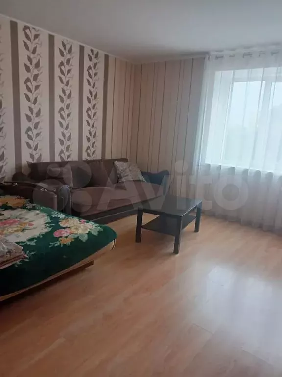 комната 50 м в 2-к, 1/5 эт. - Фото 1