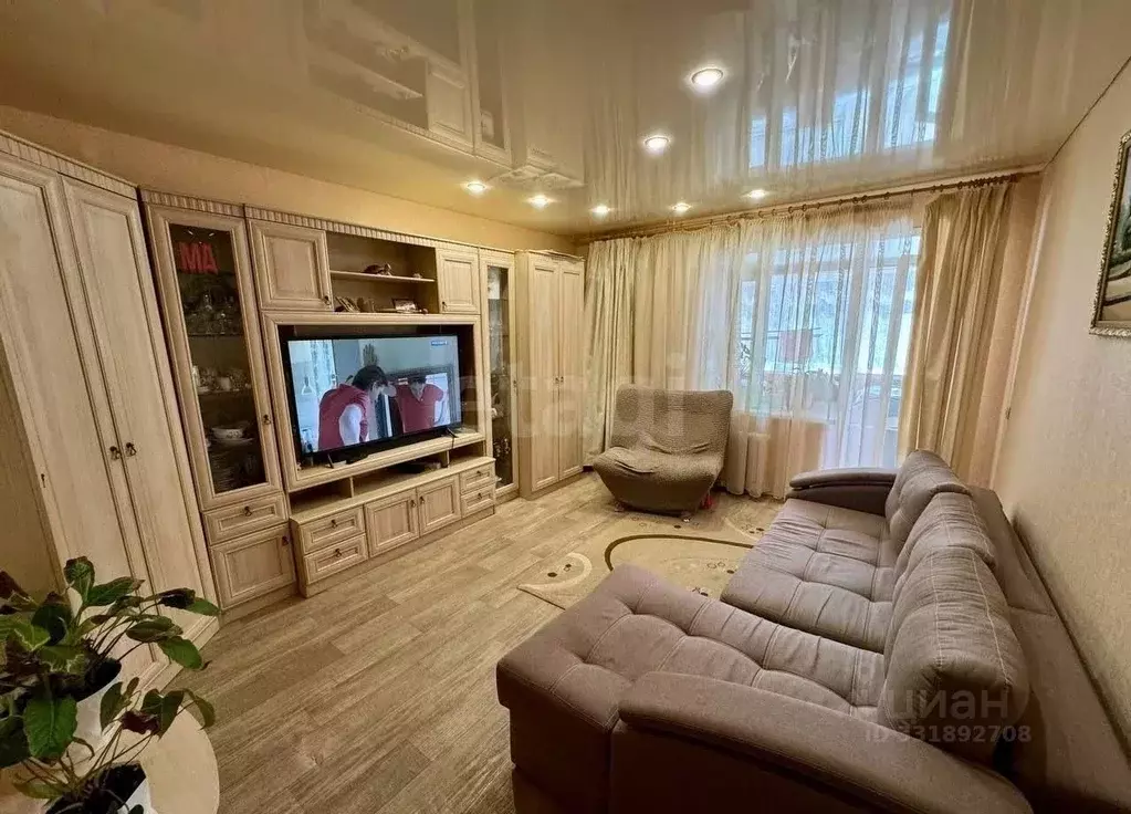 3-к кв. Коми, Сыктывкар ул. Димитрова, 5 (90.0 м) - Фото 1