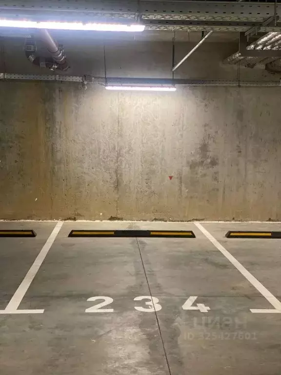 Гараж в Москва Производственная ул., 17 (13 м) - Фото 1