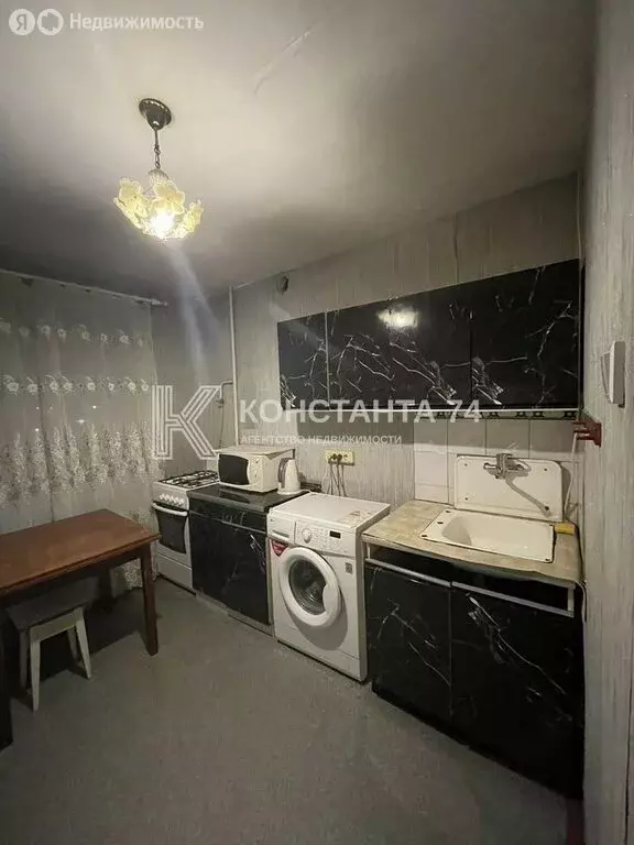 1-комнатная квартира: Челябинск, улица 3-го Интернационала, 63 (32.8 ... - Фото 0
