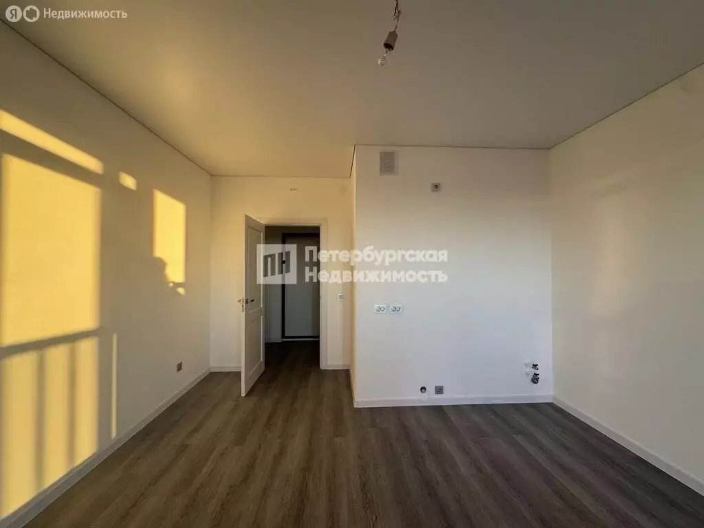 Квартира-студия: деревня Новосаратовка, Яркая улица, 2к2 (23.5 м) - Фото 2