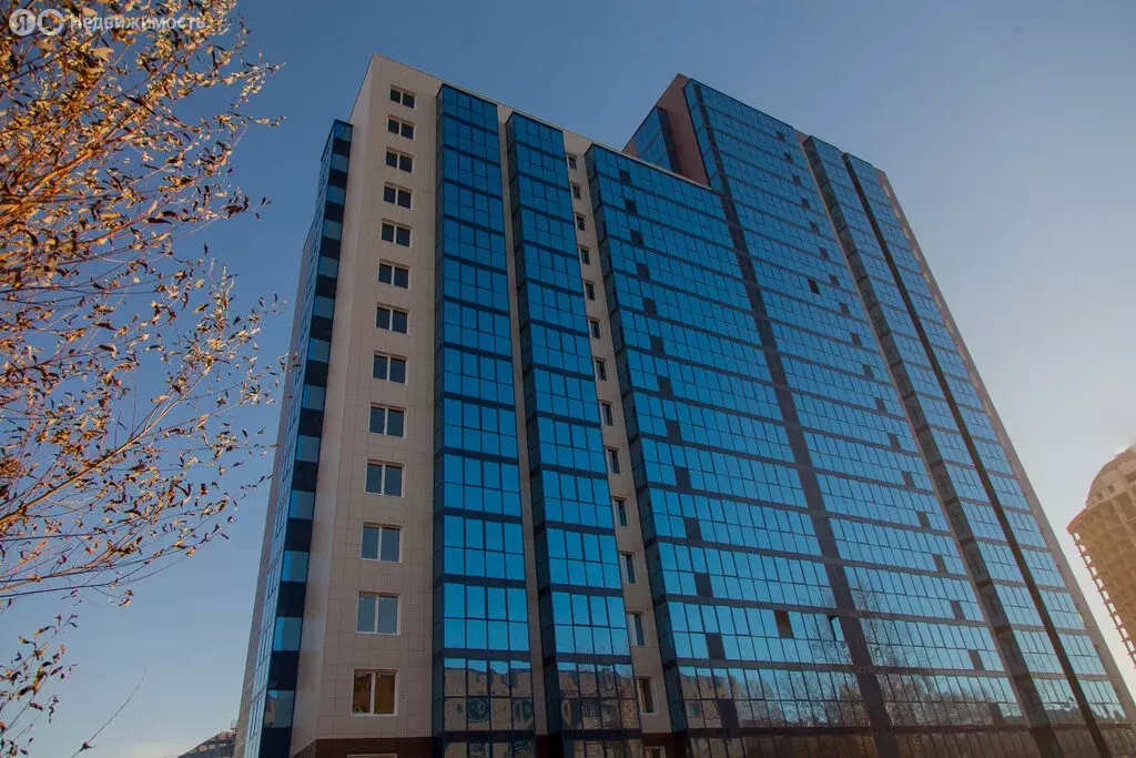 3-комнатная квартира: Казань, улица Оренбургский Тракт, 4Б (70.3 м) - Фото 1