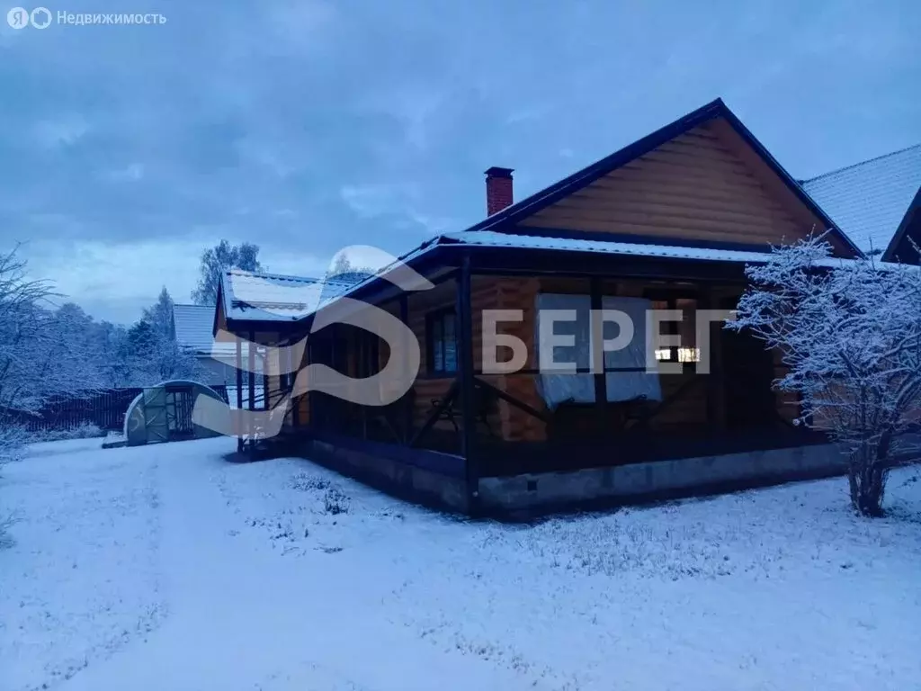 Дом в городской посёлок Рощино, Вокзальная улица, 65А (100 м) - Фото 0