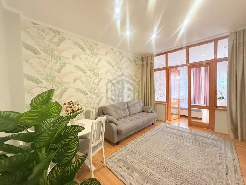 2-к кв. Крым, Ялта ул. Кирова, 12/3 (45.0 м) - Фото 0