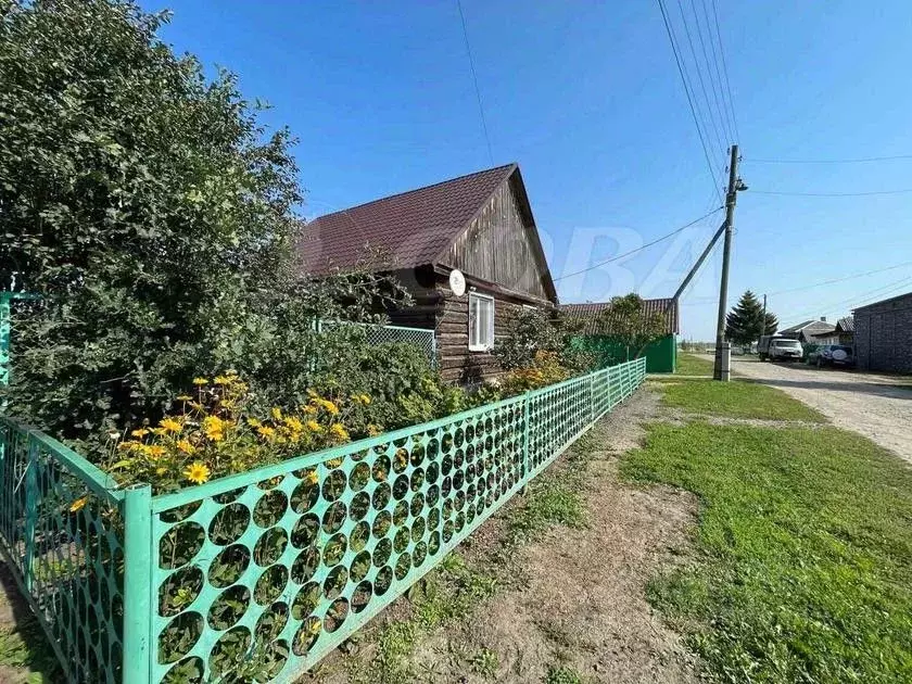 Дом в Тюменская область, Ярковский район, с. Покровское Никитинская ... - Фото 0