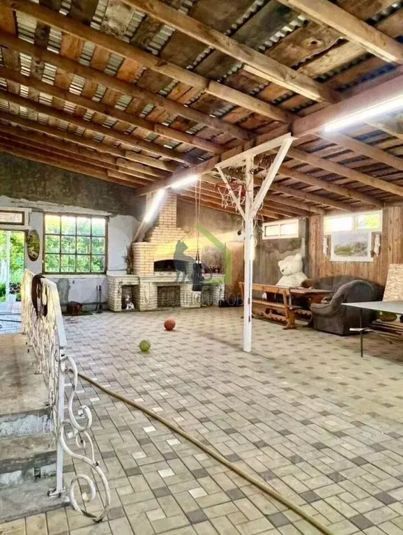 Дом в Самарская область, Сызрань Тракторный пер., 2 (170 м) - Фото 1