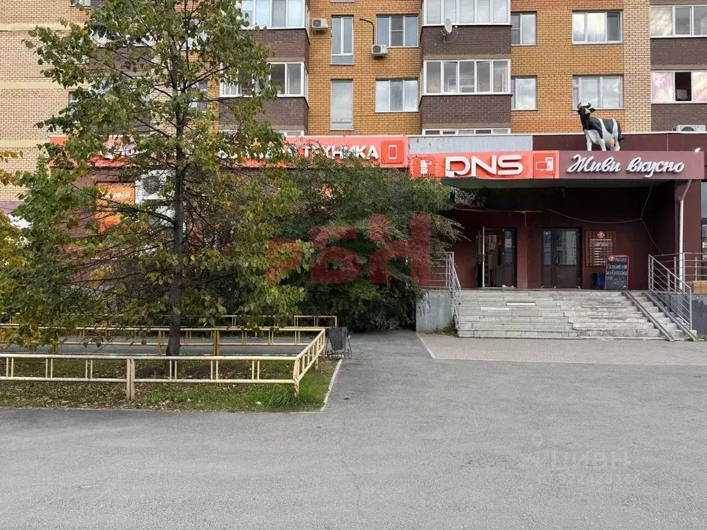 Торговая площадь в Тюменская область, Тюмень ул. Газовиков, 49/1 (338 ... - Фото 1