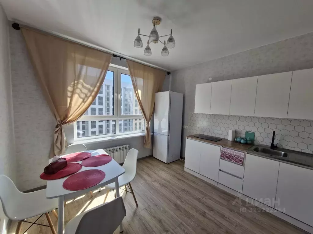 1-к кв. Воронежская область, Воронеж ул. Пескова, 8 (36.6 м) - Фото 1
