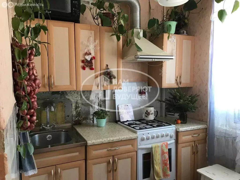 2-комнатная квартира: Лысьва, улица Металлистов, 22 (43 м) - Фото 1