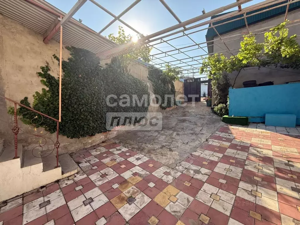 Дом в Дагестан, Махачкала городской округ, Тарки пгт 20 (600 м) - Фото 1