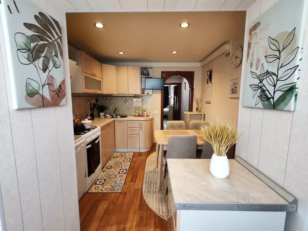 2-к кв. Новгородская область, Валдай ул. Ломоносова, 88/27 (46.3 м) - Фото 2