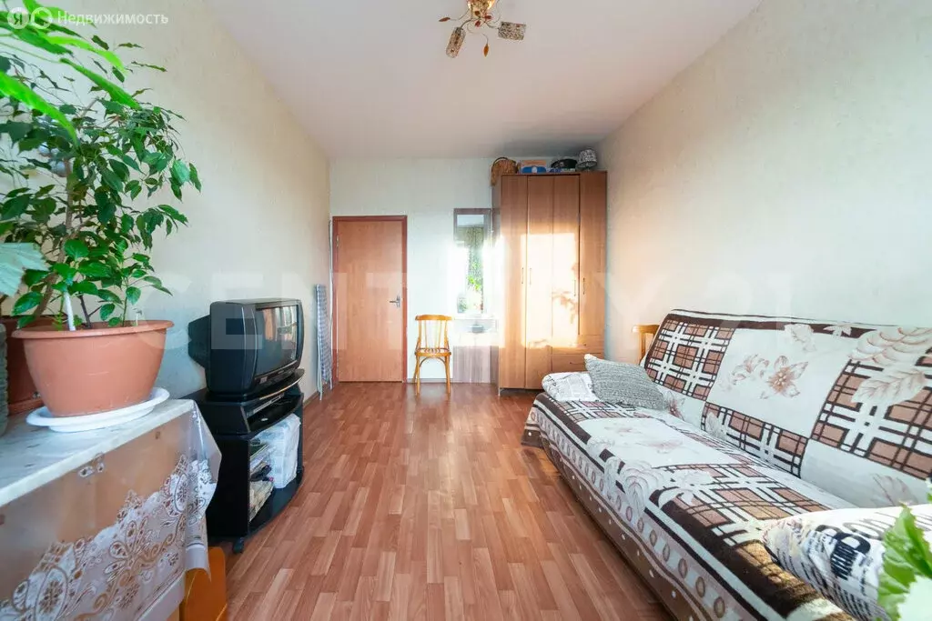 3-комнатная квартира: Санкт-Петербург, проспект Героев, 26к2 (81 м) - Фото 1