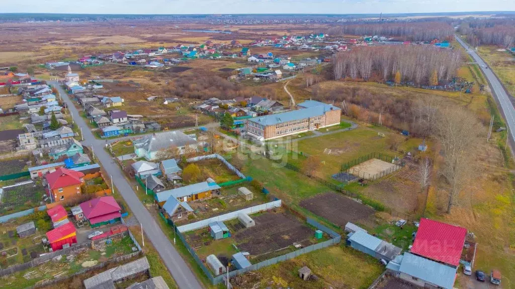 Участок в Тюменская область, Тюменский муниципальный округ, д. Большие ... - Фото 1