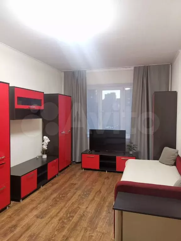 1-к. квартира, 32,8 м, 9/17 эт. - Фото 0