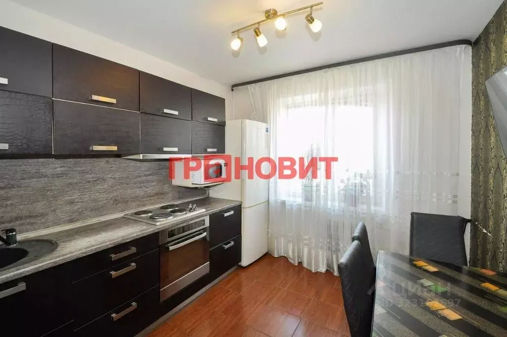 2-к кв. Новосибирская область, Новосибирск ул. Виктора Уса, 5 (47.7 м) - Фото 1