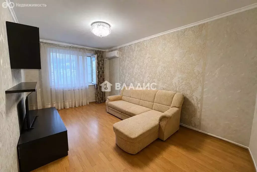 3-комнатная квартира: Белгород, улица Есенина, 48 (63 м) - Фото 1