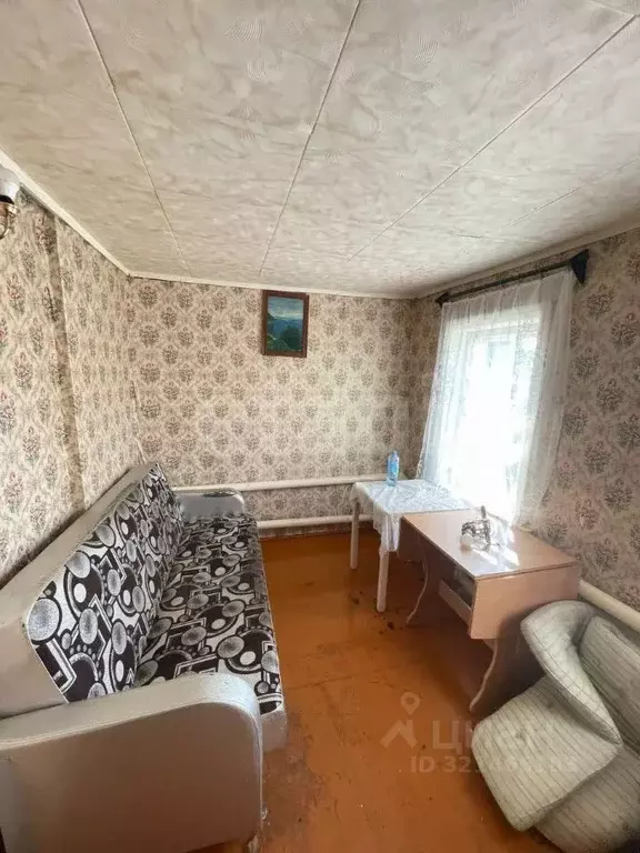 Дом в Саратовская область, Курдюм ст. ул. Гагарина, 7 (57 м) - Фото 0