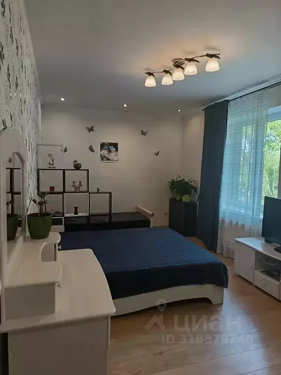 2-к кв. Калининградская область, Пионерский Парковая ул., 4 (69.0 м) - Фото 0