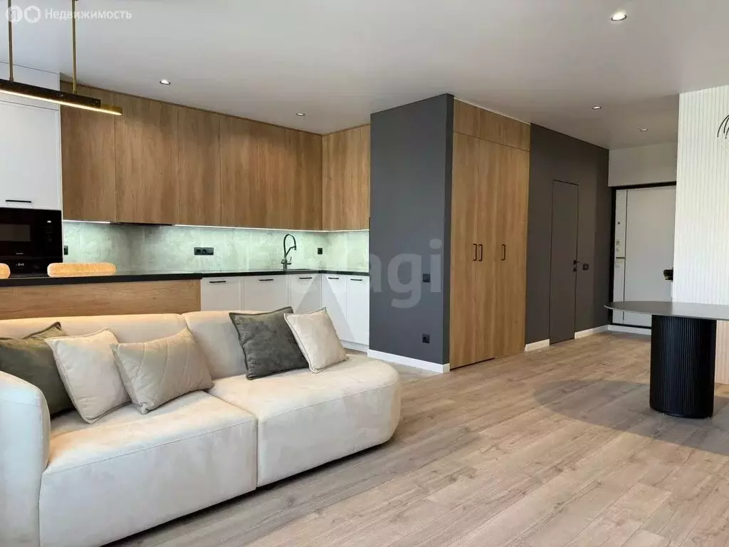 3-комнатная квартира: Ростов-на-Дону, Ворошиловский проспект, 82/4 ... - Фото 1