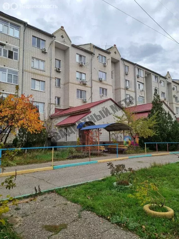 3-комнатная квартира: Элиста, улица Г.О. Рокчинского, 17 (94.46 м) - Фото 1