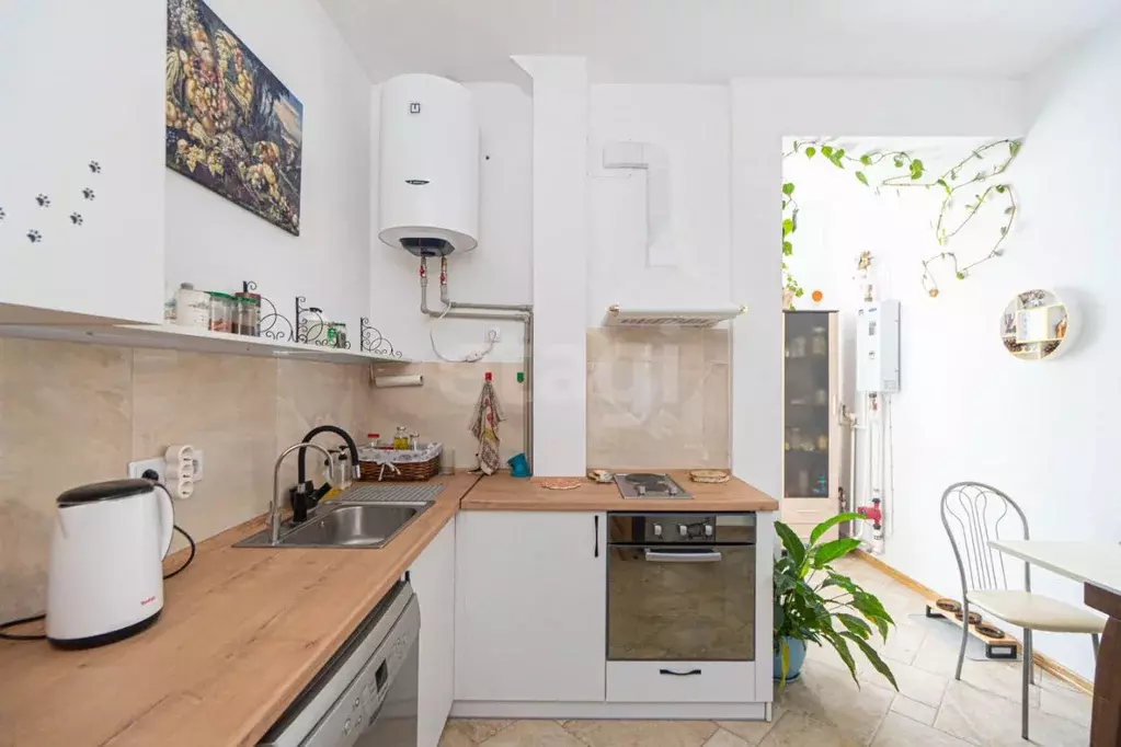 2-к кв. Севастополь просп. Генерала Острякова, 13А (79.0 м) - Фото 1