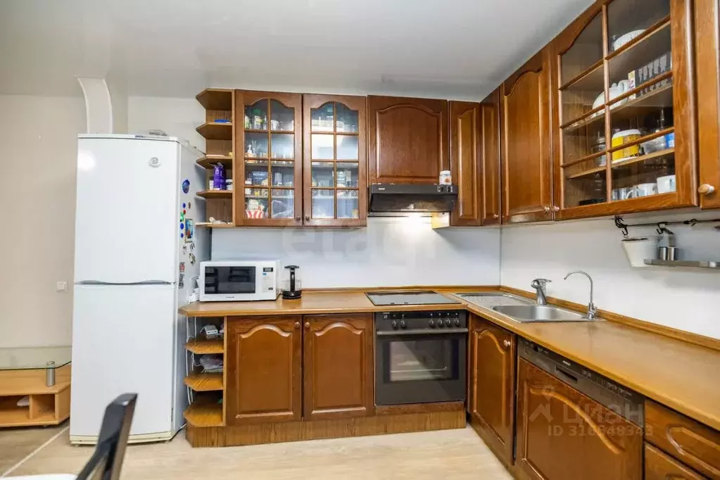 3-к кв. Ханты-Мансийский АО, Сургут просп. Ленина, 38 (78.9 м) - Фото 0