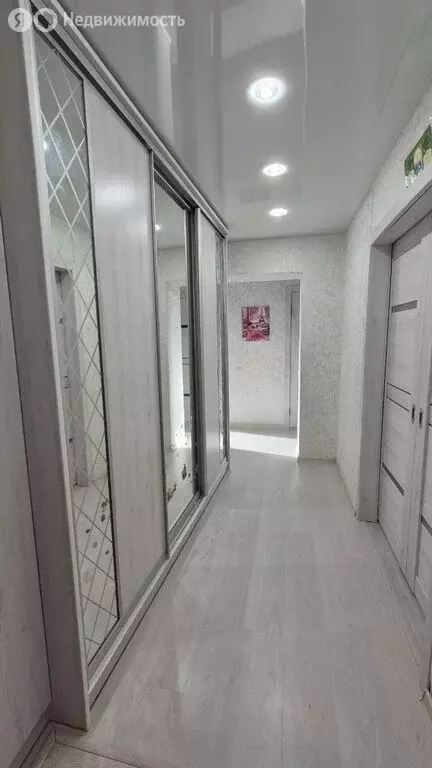 2-комнатная квартира: село Дмитриевка, Трактовая улица, 28/2 (58 м) - Фото 1