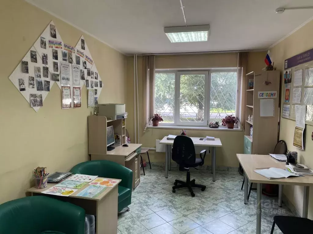 Помещение свободного назначения в Кемеровская область, Кемерово просп. ... - Фото 1