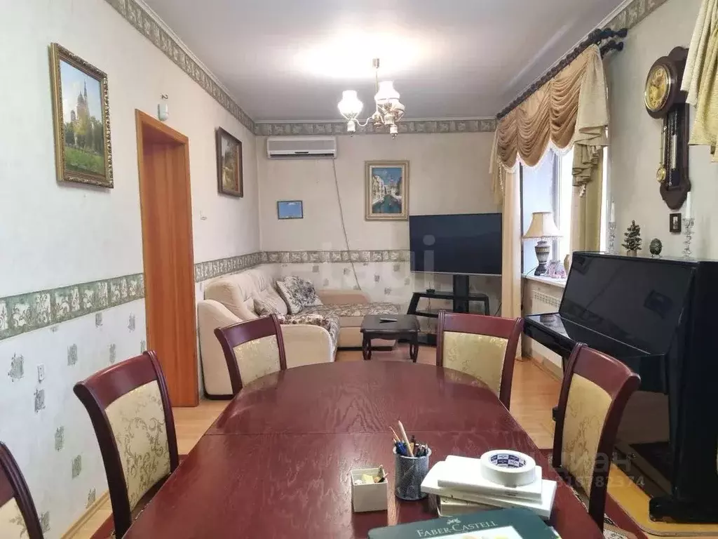 Дом в Волгоградская область, Камышин Гороховская ул., 147Б (289 м) - Фото 1