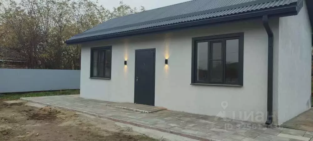 Дом в Краснодарский край, Усть-Лабинский район, Ладожское с/пос, ... - Фото 1