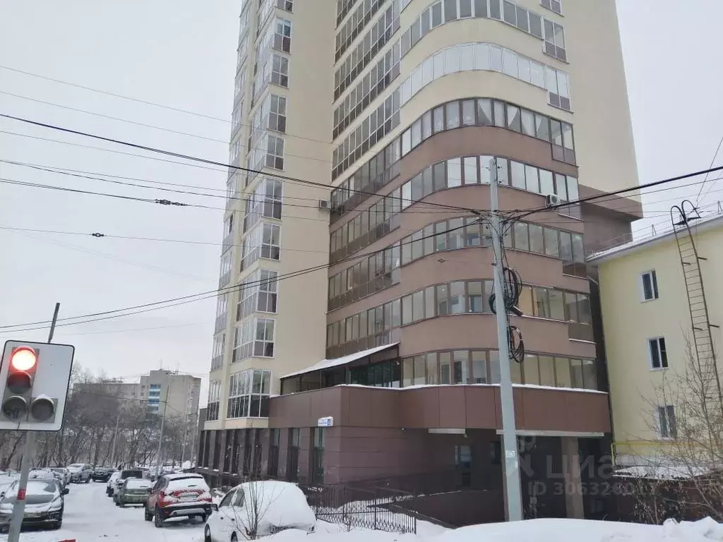 Помещение свободного назначения в Свердловская область, Екатеринбург ... - Фото 0