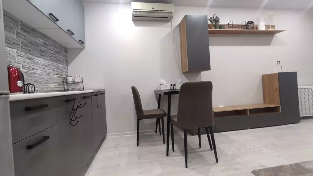 Комната Амурская область, Благовещенск Театральная ул., 81/1 (18.3 м) - Фото 1