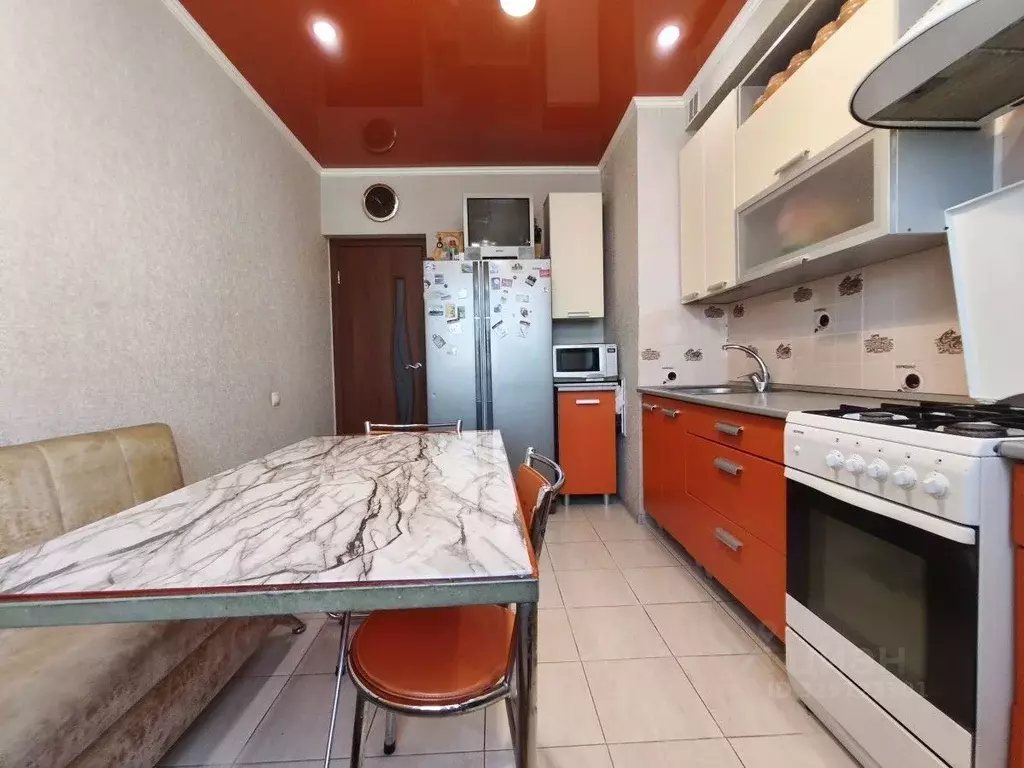 3-к кв. Омская область, Омск ул. Завертяева, 13 (63.0 м) - Фото 1