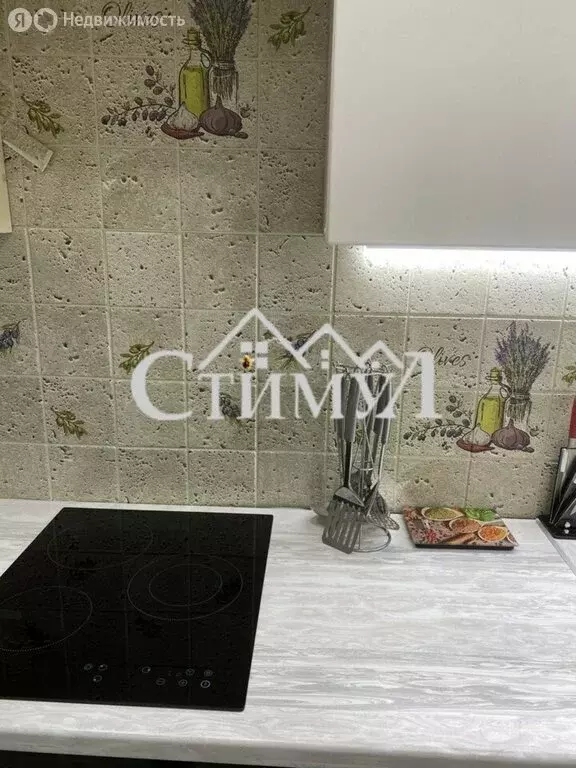 2-комнатная квартира: Черногорск, улица Генерала Тихонова, 6Бк2 (60 м) - Фото 1