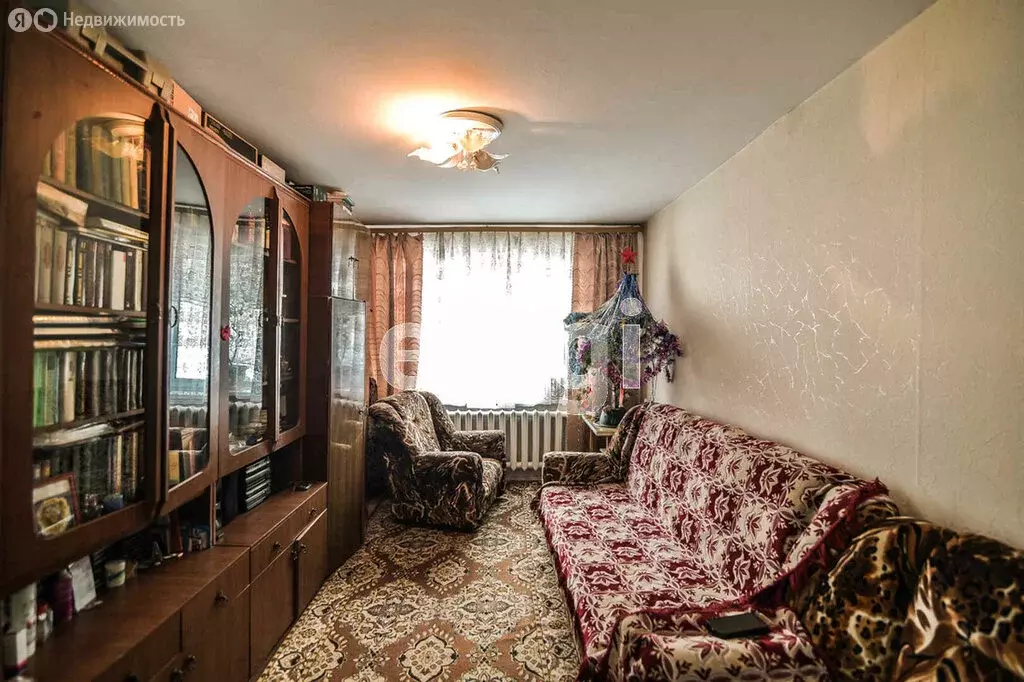 3-комнатная квартира: Южно-Сахалинск, улица М.А. Пуркаева, 82 (64.2 м) - Фото 2