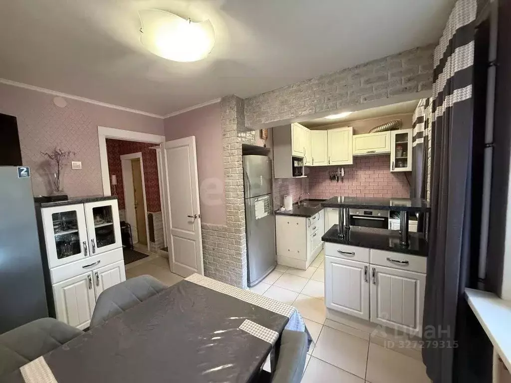 3-к кв. Калужская область, Калуга ул. Валентины Никитиной, 32 (58.9 м) - Фото 1