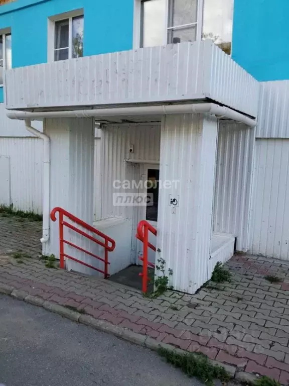 Помещение свободного назначения в Чувашия, Чебоксары ул. Декабристов, ... - Фото 2