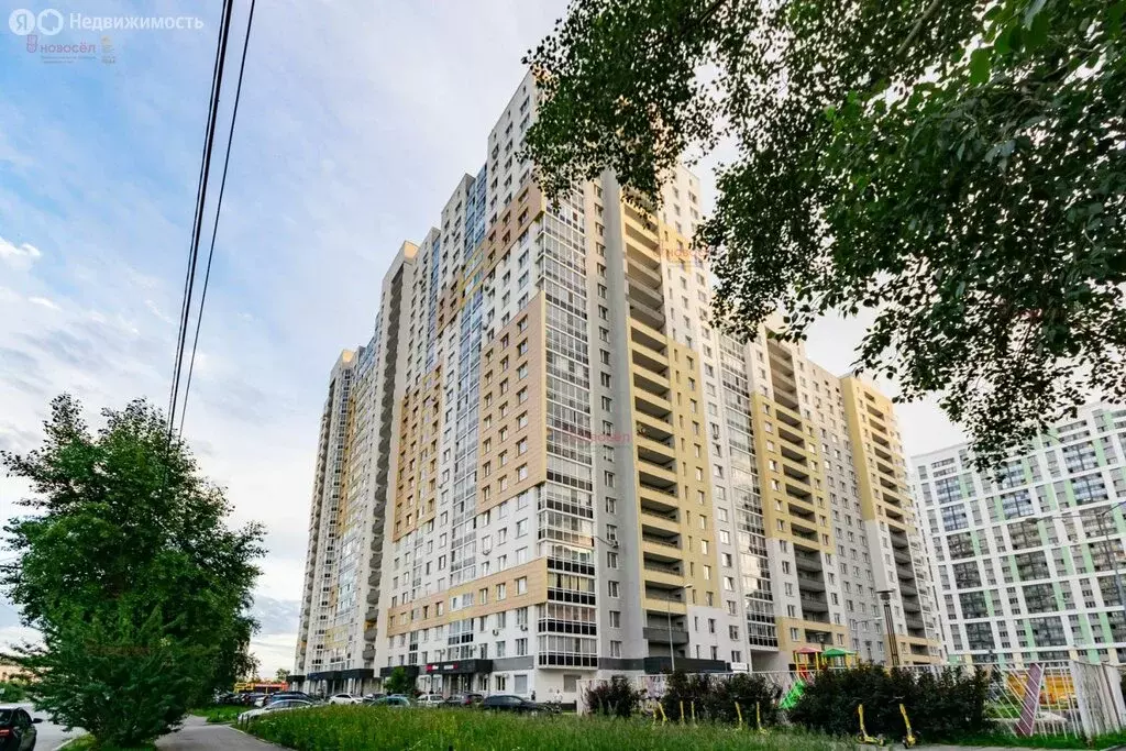 1-комнатная квартира: Екатеринбург, улица Старых Большевиков, 3 (40 м) - Фото 1