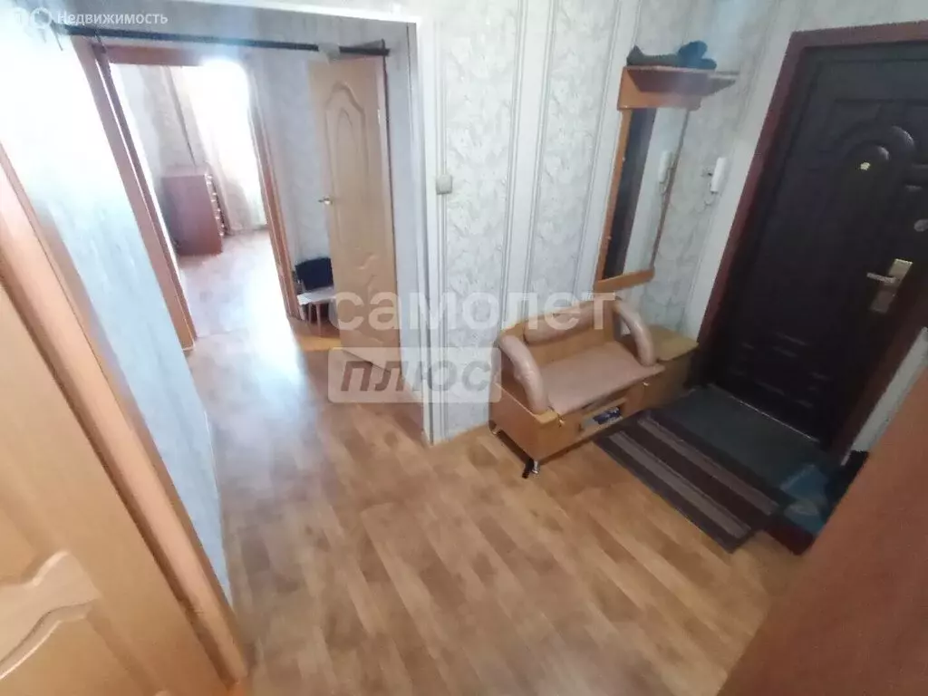3-комнатная квартира: Петропавловск-Камчатский, улица Карбышева, 18 ... - Фото 1