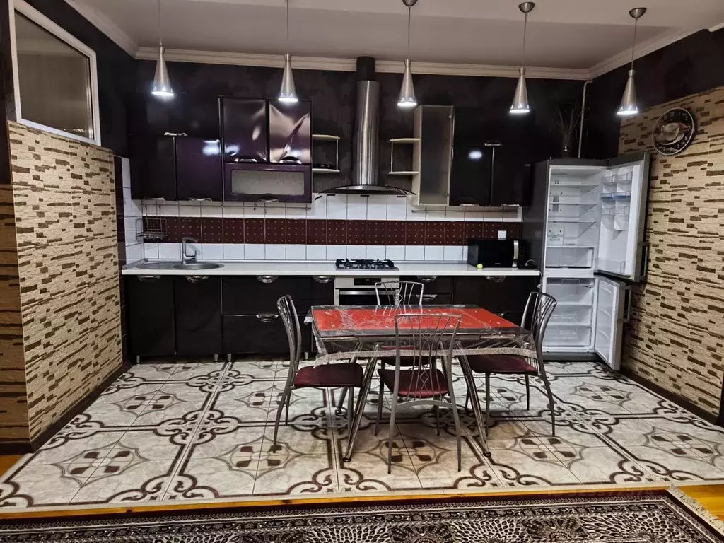 Дом в Крым, Симферополь ул. Акъ-Къая (90 м) - Фото 1