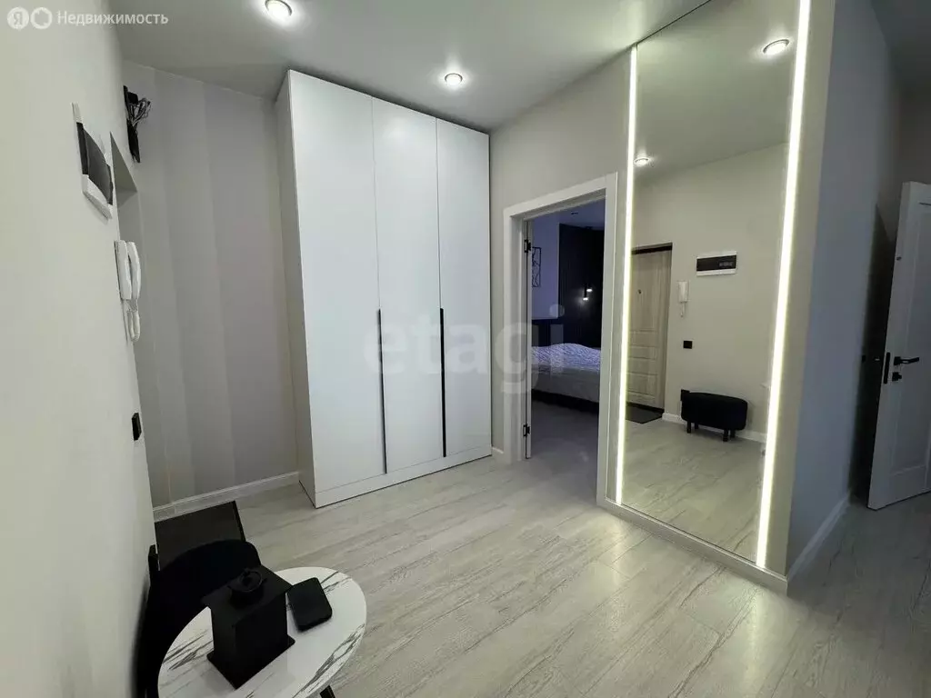 2-комнатная квартира: Владикавказ, улица Андрея Днепровского, 8/4 (64 ... - Фото 1