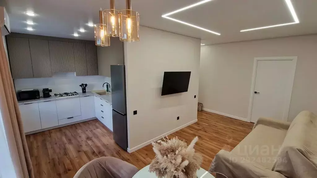 2-к кв. Ставропольский край, Кисловодск ул. Куйбышева, 62 (50.0 м) - Фото 2