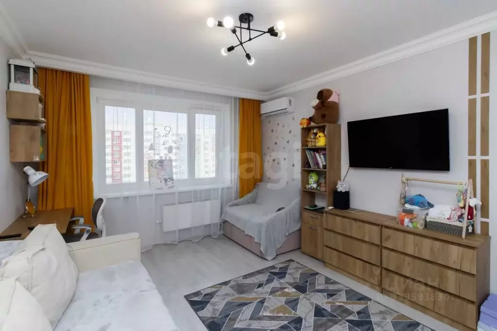 1-к кв. Тюменская область, Тюмень ул. Федюнинского, 54к2 (36.9 м) - Фото 1