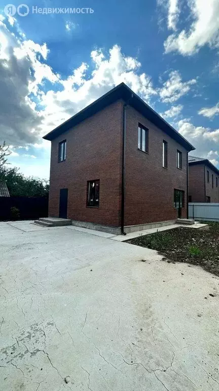 Дом в Динской район, станица Новотитаровская (130 м) - Фото 0